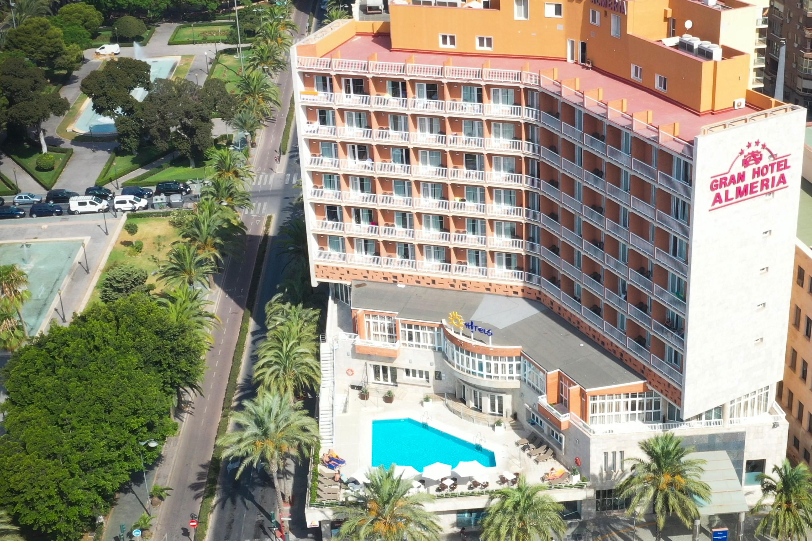 Ohtels Gran Hotel Almería Exterior foto